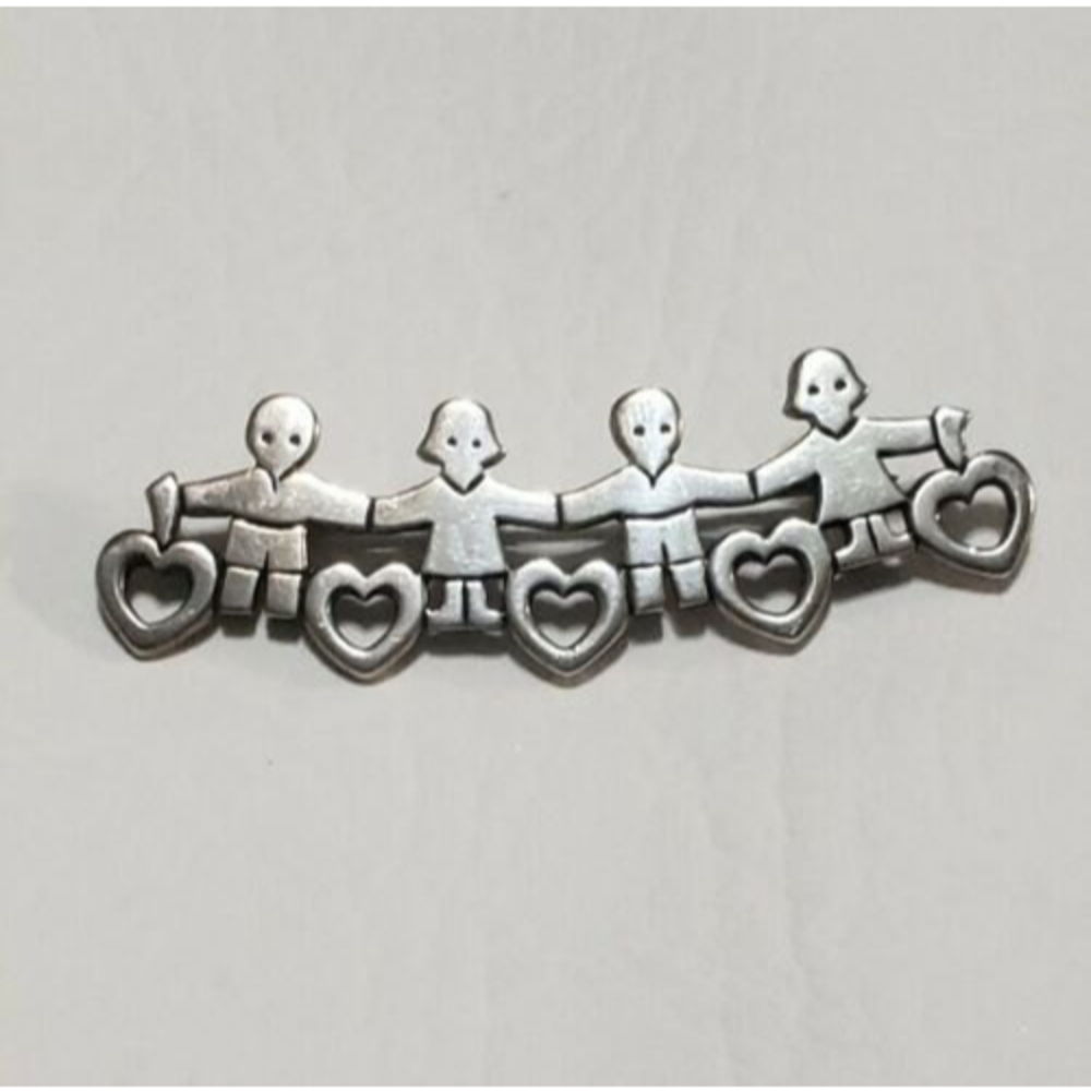 James Avery Silver-tone Linked Children and Hearts Brooch-this is a retired item